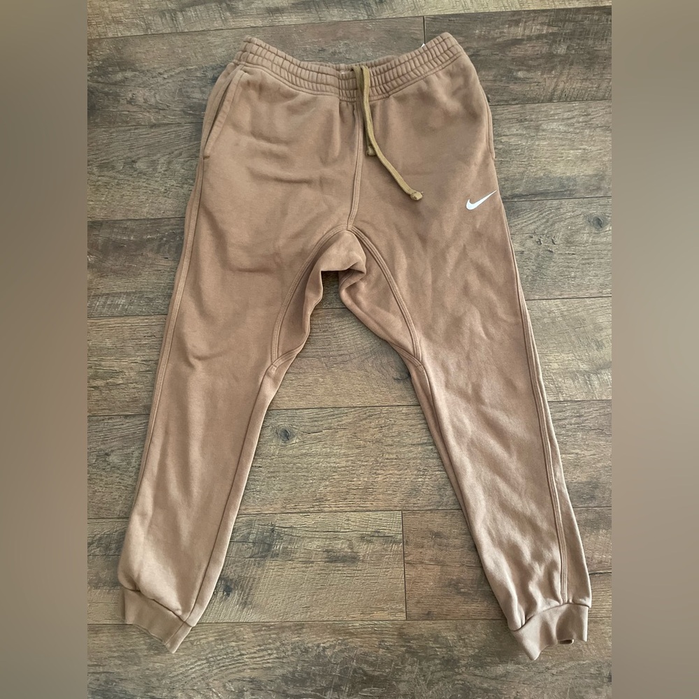 Nike Women’s Joggers Medium - Picture 3 of 5